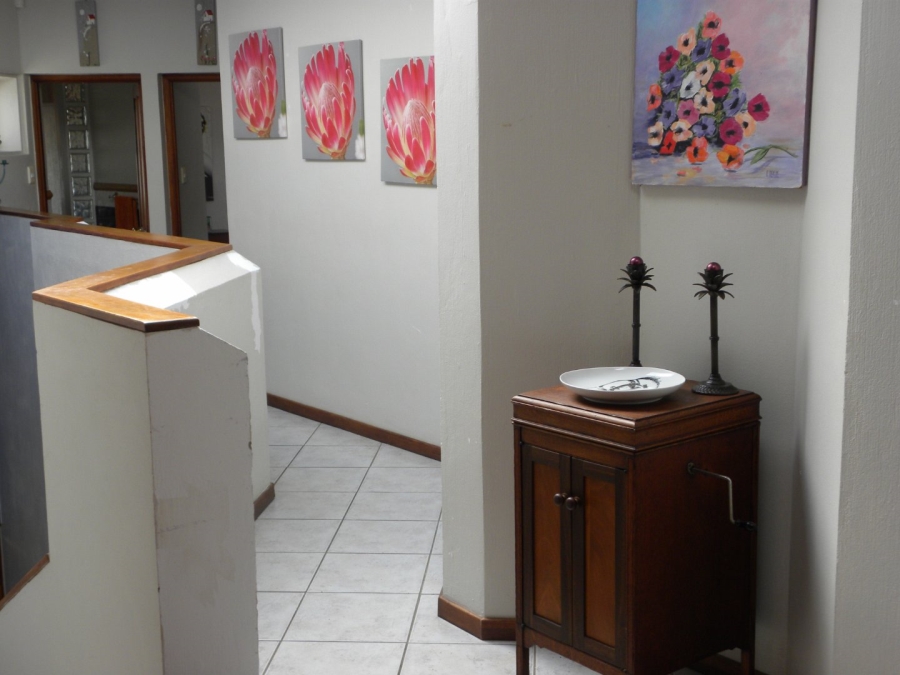 5 Bedroom Property for Sale in Wavecrest Eastern Cape